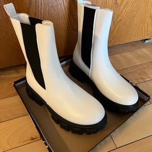 Wild Diva Lounge Presley Booties